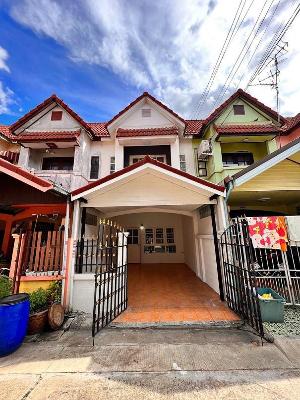 ทาวน์เฮาส์ 1490000 นนทบุรี บางบัวทอง บางบัวทอง